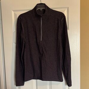 Lululemon men’s purple half zip pull over sweater size medium